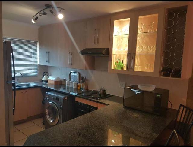 2 BEDROOM TOWNHOUSE FOR SALE IN AMBERFIELD